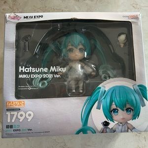 Hatsune Miku 1799 for collection blue color new with box.